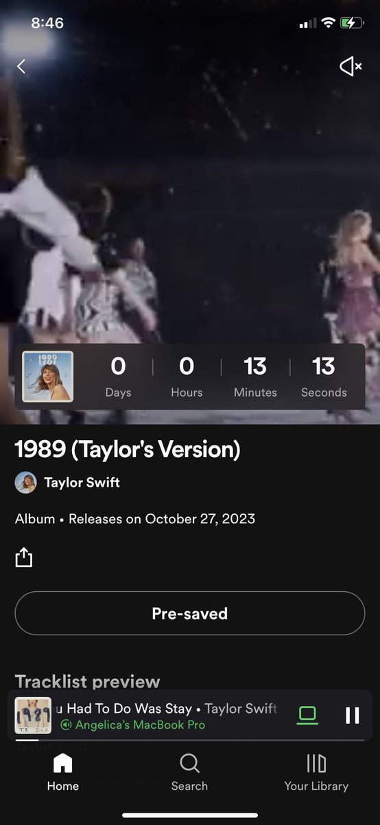 angelsversion's tweet photo. OMGGGGGG @taylornation13 #1989TaylorsVersion https://t.co/lGcD7RIPXN