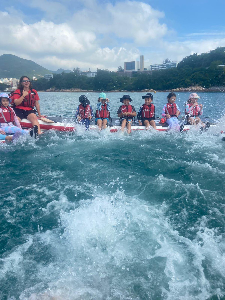 HarrowHKLS's tweet photo. Today on camp, Year 3 have learnt about water and paddle board safety before participating in team work games on the sea! 🛶🌊 #collaboration #fellowship #HarrowHKYear3 @LSHeadHarrowHK @HeadHarrowHK https://t.co/cZ2eaCMPZW