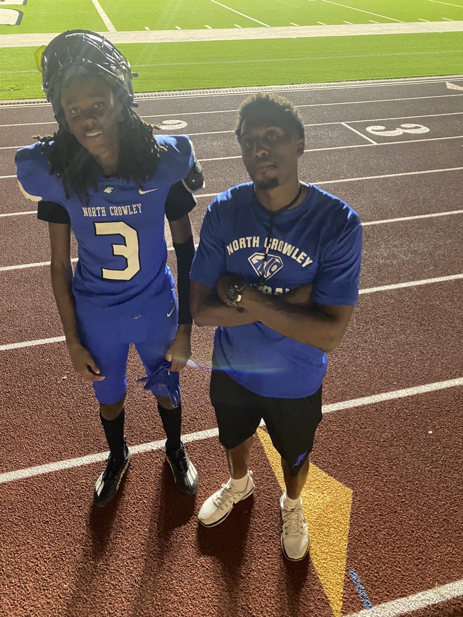 ace_hearts8408's tweet photo. If you ever trying to find @Asaiah_Smith on the field just look for @TheJohnDiarse and he will be near. So much I could say about this season but I will simply say Thank You Fam. What’s understood doesn’t need to be said. #SniperGang🥷🏾🎯 #GoonCity #JVSeasonComplete #RecordChasing https://t.co/Ai94FN45jJ