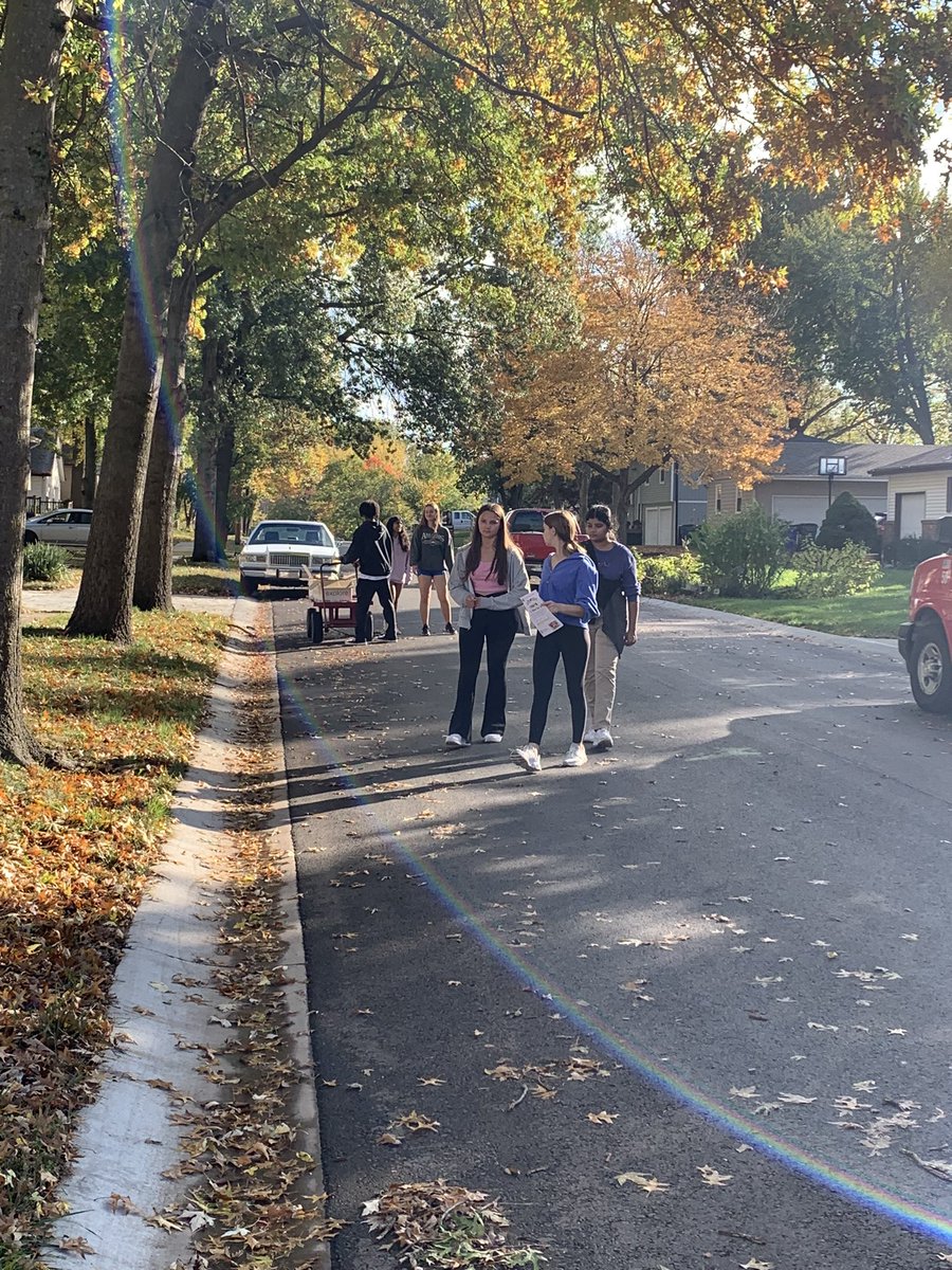 GerfenBVW's tweet photo. The weather changed into a beautiful afternoon for our “Trick-or-Treat So Others Can Eat” service project.  Our members had so much fun interacting with people in our community.  What a great way to kickstart our food drive!🥫🫘🥨 @JNoteboomON @JasonHermanON @Kansas_KAY https://t.co/D6yOZmQwy8
