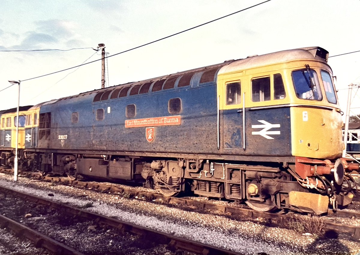 Blast from the Past! ‘Crompton’ 33027 ‘Earl Mountbatten of Burma’ is seen stabled at Eastleigh TMD in the autumnal sunshine on this day, October 27, 1984. Withdrawn July 1991 and disposed of the following year. 📷 Roger King.