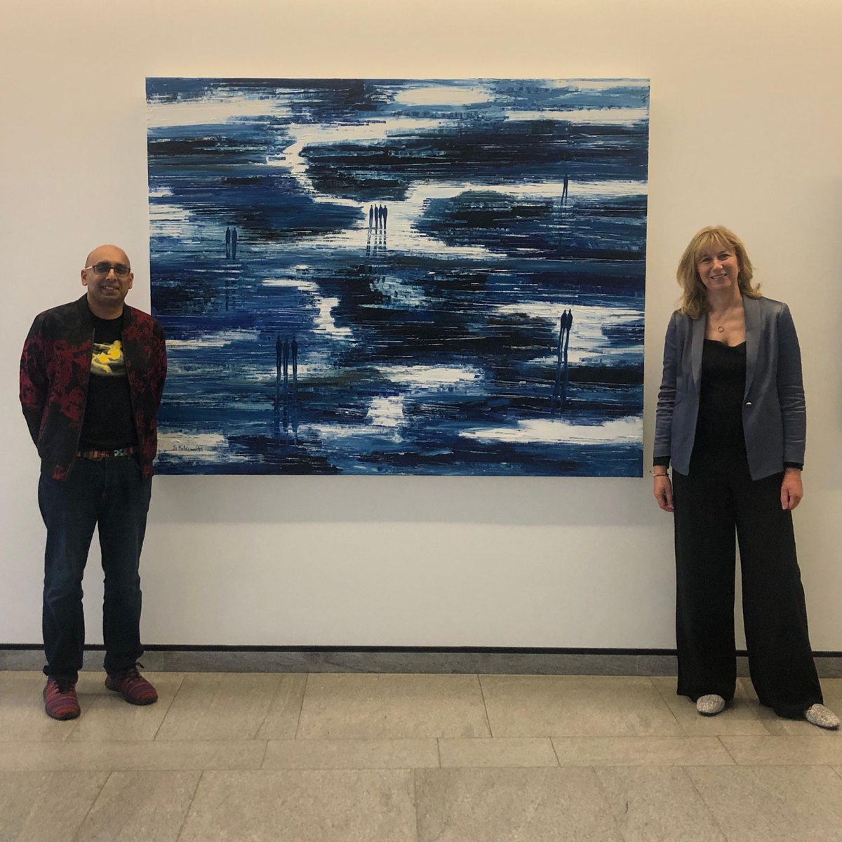 It’s the mixture of calm beauty &amp; ambiguity throughout all of <a href="/JoHoldsworthArt/">Jo Holdsworth</a>'s paintings that mesmerises the viewer. My full spotlight on her work &amp; new show at 60 Threadneedle Street (on show until January 2024), is available via @WorldOfFad now: buff.ly/3rVLqRl