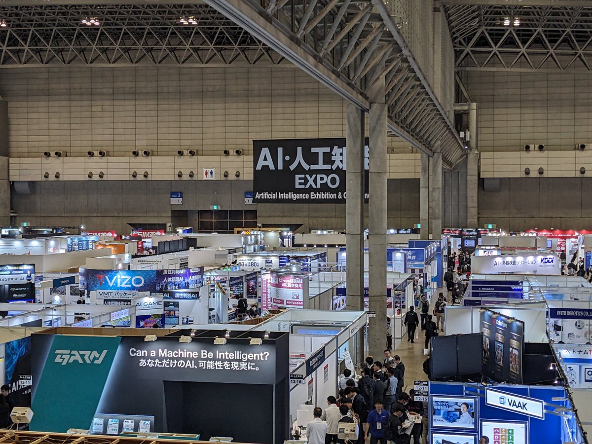 maskedanl's tweet photo. 【AI・人工知能EXPO 23・秋 レポート】

生成AI・ChatGPTがコピペ並みに多い
ブロックチェーンとメタバースはこじんまり
量子コンピュータとWeb3が息してない
Chatbotは絶滅危惧種
来場者はスーツのおじさんが9割

まとめ：来年に「ChatGPT導入したが使いこなせない」という歴史を繰り返しそう。 https://t.co/qmv544GuuX