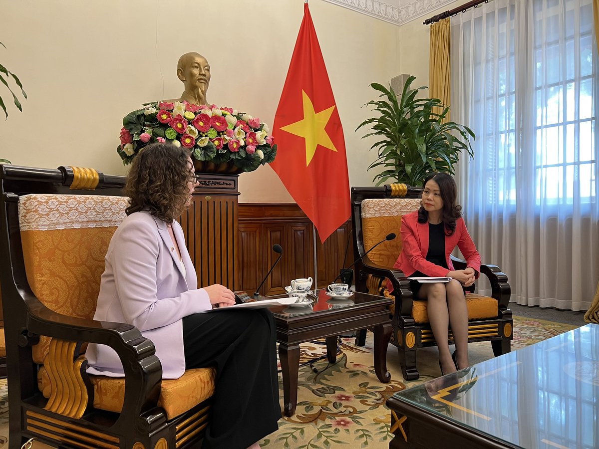 Today @AliciaPayneMP met with newly promoted @MOFAVietNam Vice Minister Ms Nguyen Minh Hang. Good discussion of emerging 🇻🇳🇦🇺 economic opportunities including: Rare Earth mining & processing, undersea cables and enhanced air links.