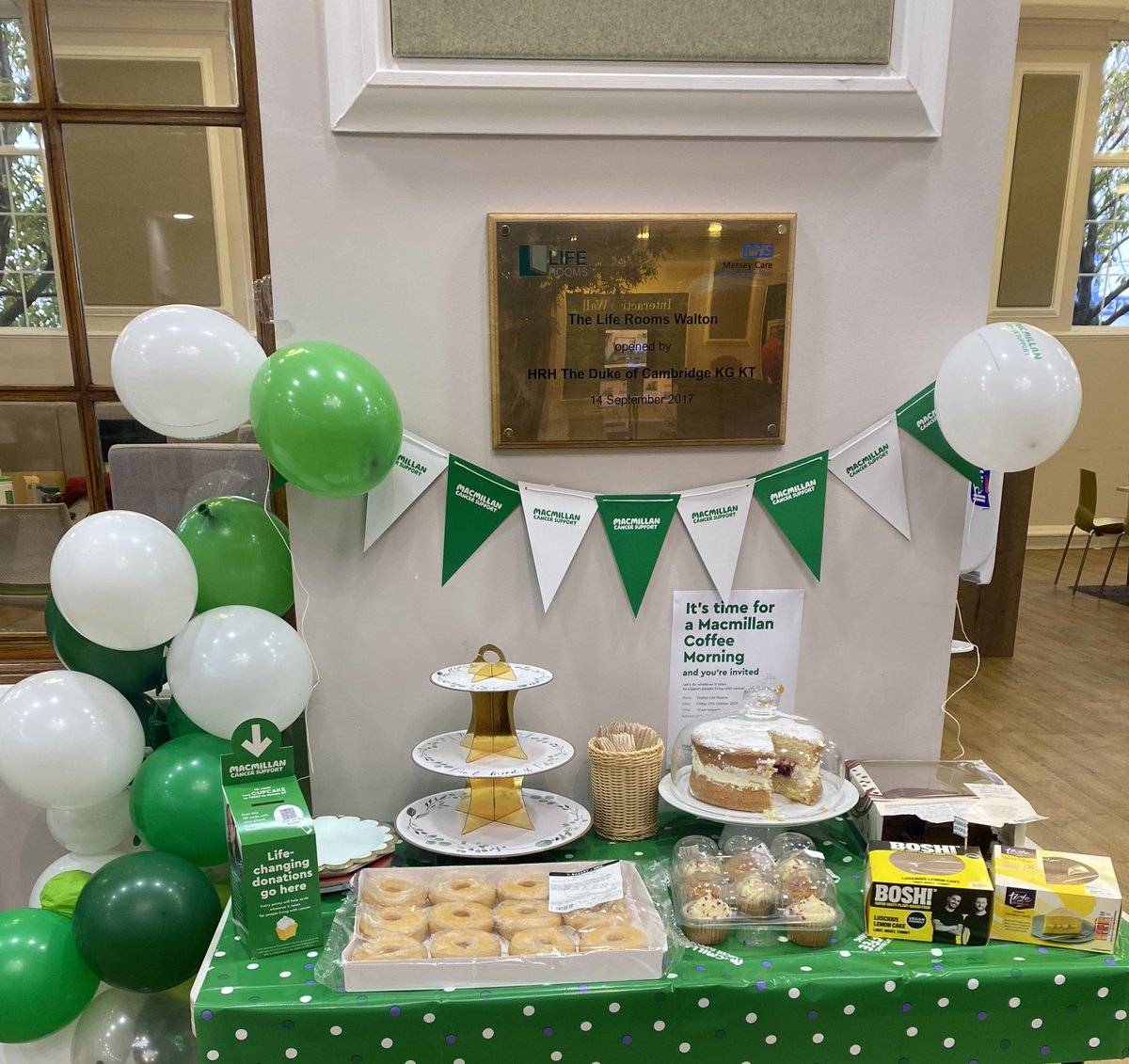 LifeRooms_MC's tweet photo. At our #Walton site this morning, we’re raising money for @macmillancancer with our very own #MacmillanCoffeeMorning 💚

Pop down for some sweet treats in aid of MacMillan Cancer Support 👇

📍The Life Rooms Walton, Evered Avenue L9 2AF https://t.co/3GhkUsPQz4