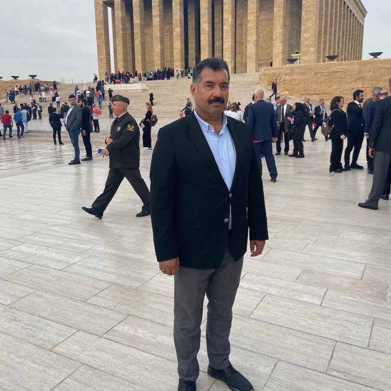 DevaSincan's tweet photo. Cumhuriyetin 100.yılı genel başkanımız Ali Babacan, ilçe başkanımız Halil Aslan ve teşkilatımız ile birlikte Anıtkabir'e çıktık.🇹🇷
Bu vesile Cumhuriyetimizin 100. Yılını kutluyoruz.🇹🇷
@alibabacan @avidrissahin @hasankaraltr @erginsadullah @nutkuakin @halilaslan06 @devaankarada https://t.co/Yu7zC5pik3