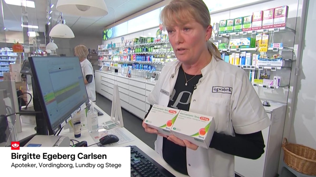Medicinmangel: <a href="/Apotekerne/">Apotekerforeningen</a> bør have større frihed til at hjælpe patienter ved restordre. Fx må apotekeren ikke udlevere to pakker i halv styrke, når den den ordinerede styrke er i restordre = bøvl for patient, apotek og læge. Se TV-avisen: bit.ly/3QgPTpN #Sundpol