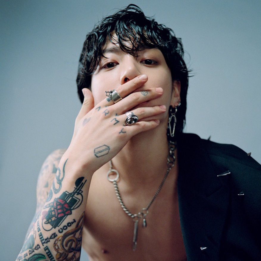 btschartsdailyc's tweet image. 📊 #Jungkook’s “Seven” is back to #1 on the Spotify global chart with 6,047,153 (+207,182) streams!