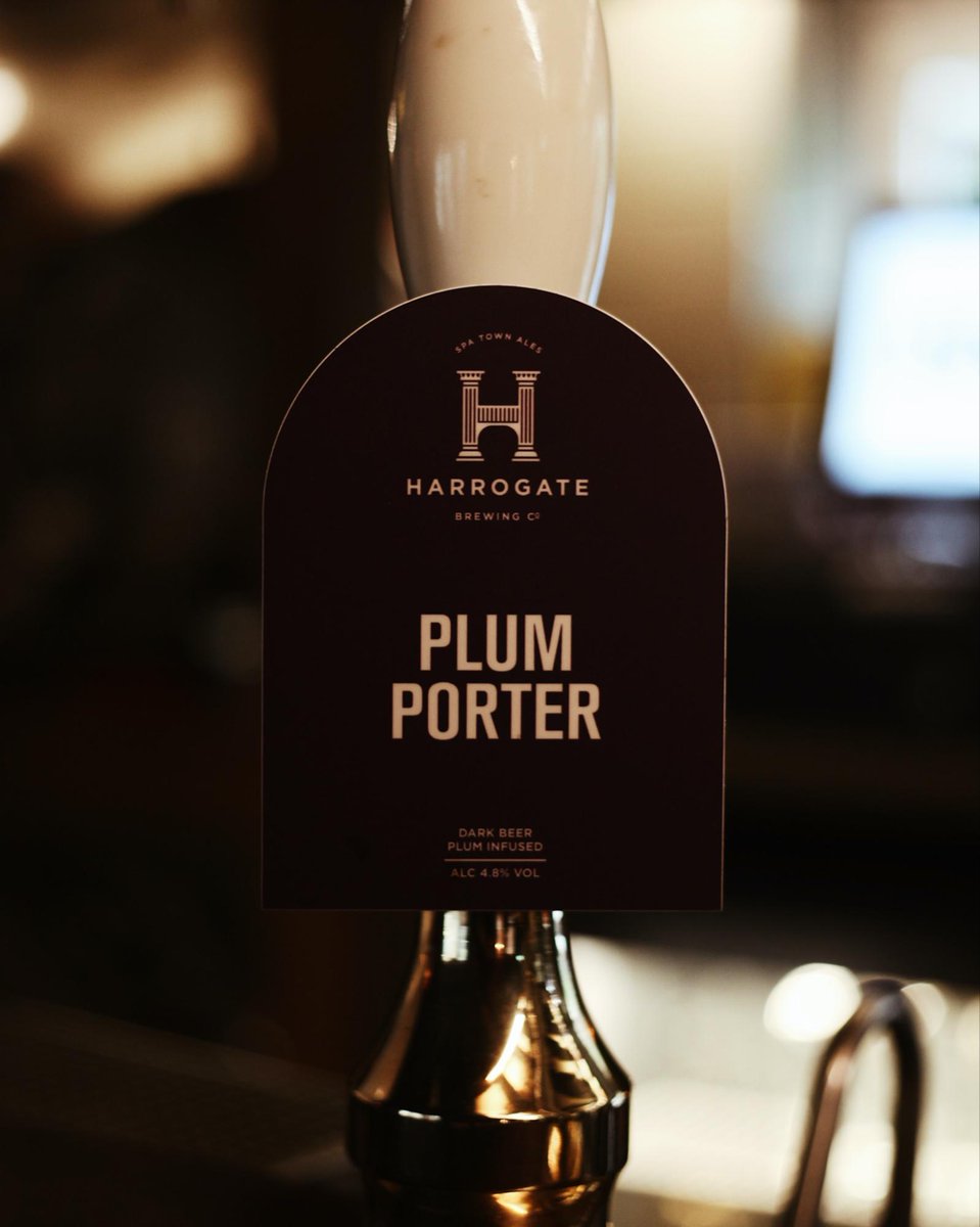 We love a plum porter🍻 Sweet plums mixed with chocolate malt to create a delicious, earthy porter!