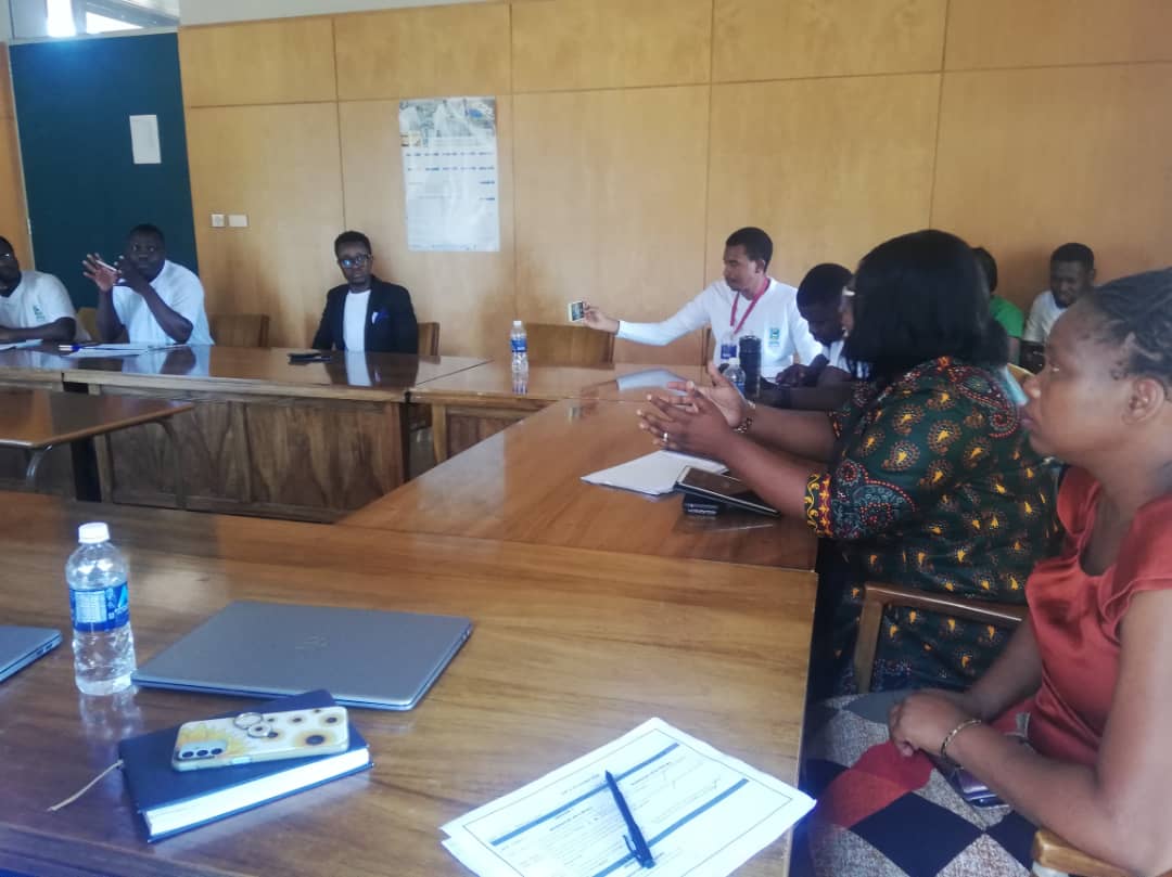 Victoria Nxumalo presenting on Artificial Intelligence (AI) in Edication: Balancing Information and Ethics #ICCIS2023
