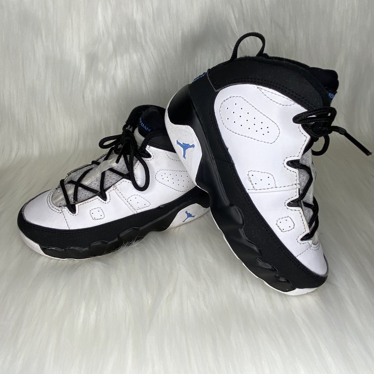HappyDeals3001's tweet photo. #HappyDeals has just listed more #shoes ! #Sale going on now ! #AirJordan and more !

https://t.co/ddGRe3Wcyc

—————

#Puma #shoes #golf #nike #brooks #asics #walking #ebay #adidas #alta #reebok #ebayseller #footwear #crocs #VANS #newbalance #merrell #boost #saucony #airmax https://t.co/19g4r4TCkT