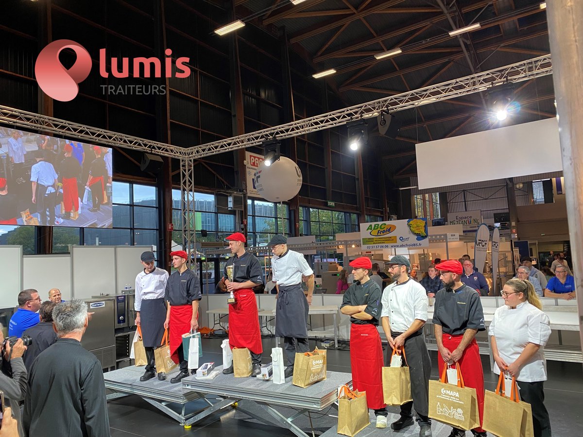 LumisTraiteurs's tweet photo. 📣 Retour sur le @Serbotel 📣

Une belle occasion de croiser clients actuels ou futurs et de présenter les avantages offerts par @LumisTraiteurs  pour les artisans. 👍

Pour en savoir + et prendre rdv pour une démo : 
https://t.co/5sWDmryZBw

#serbotel2023 #métiersdebouche https://t.co/ceNVT1Ha1k
