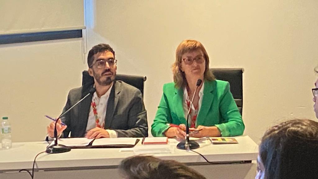 Cirurgia Althaia 🏥 (@cirurgiaalthaia) on Twitter photo Reunió Nacional de Cirurgia molt 🙌💪
Seguim treballant per posar en el mapa a <a href="/althaiamanresa/">Fundació Althaia</a> ▶️🔉‼️
<a href="/RFarr15/">R. Farré</a> moderant primera taula d’avui de trauma i cirurgia d’uegències✅
<a href="/csotomontesinos/">Cristina Soto</a> <a href="/LSanchon/">Lorena Sanchon</a> <a href="/javier_curto/">Javi</a> <a href="/DrManelBardaji/">Manel Bardaji</a> <a href="/AngelPuig13/">Angel Puig</a> <a href="/MarcosSola4/">Marcos Sola</a> <a href="/maria_saladich/">Maria Saladich</a> Reunió Nacional de Cirurgia molt 🙌💪
Seguim treballant per posar en el mapa a <a href="/althaiamanresa/">Fundació Althaia</a> ▶️🔉‼️
<a href="/RFarr15/">R. Farré</a> moderant primera taula d’avui de trauma i cirurgia d’uegències✅
<a href="/csotomontesinos/">Cristina Soto</a> <a href="/LSanchon/">Lorena Sanchon</a> <a href="/javier_curto/">Javi</a> <a href="/DrManelBardaji/">Manel Bardaji</a> <a href="/AngelPuig13/">Angel Puig</a> <a href="/MarcosSola4/">Marcos Sola</a> <a href="/maria_saladich/">Maria Saladich</a>