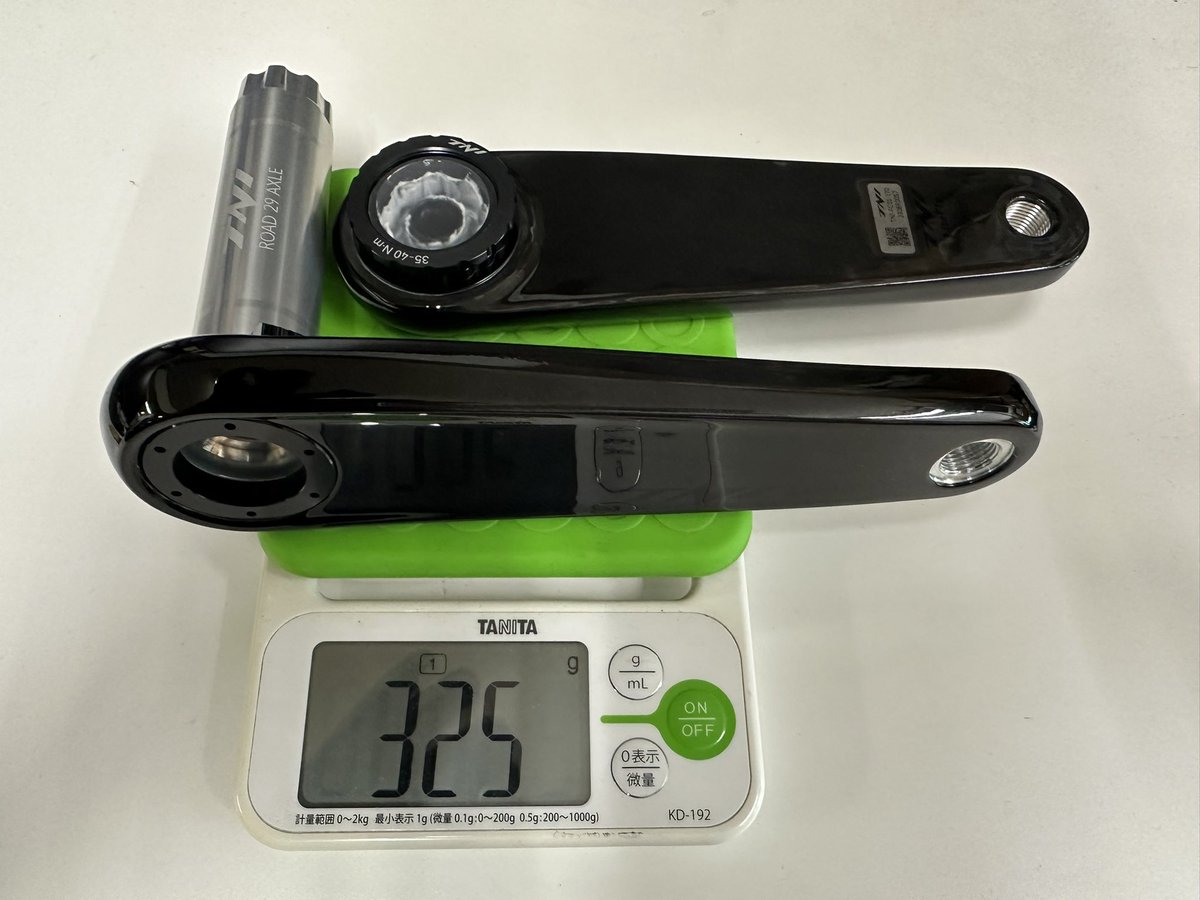 Trisports_Cycle's tweet photo. #トライスポーツ #TNI #Thmcarbones
TNI LiteFlyカーボンクランク、スパイダー37gも加えると362g。Thm-carbones Clavicula SEクランク 297g。ご予算などふまえてご検討ください。 https://t.co/iXn2DvauUT