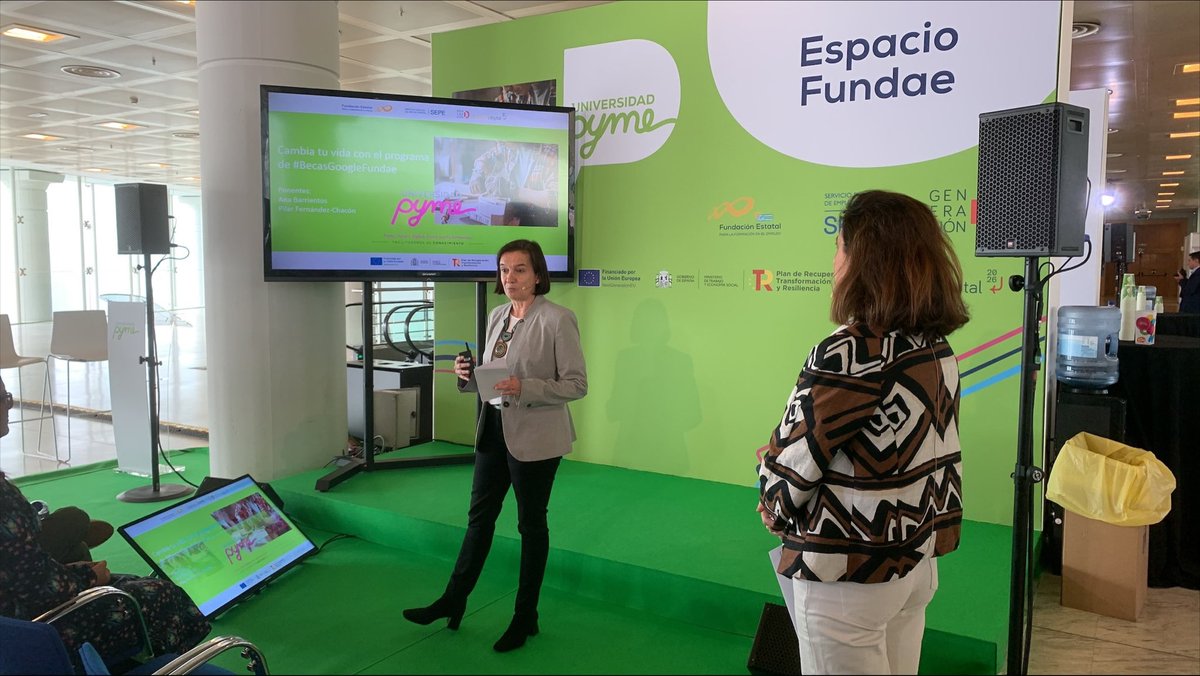 Fundae_es's tweet photo. @Edibon_Intl En el espacio Fundae, exponemos una de los grandes acuerdos de los últimos años para la formación y digitalización ciudadana. Como no, las #BecasGoogleFundae con Ana Barrientos y Pilar Fernández Chacón @Fundae_es @GoogleActivate 

#UniversidadPyme Madrid https://t.co/QH0hzsvo95