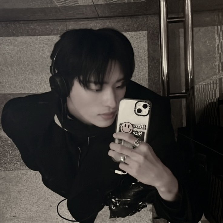 04SMDYJ's tweet photo. ͏͏͏͏͏͏ ⠀⠀⠀⠀

ㅤ          ͏͏͏͏͏͏                                
                             ⌕ サイ| み ぬ。
                              10 時間 27日ʹ 

⠀⠀⠀  .ᐟ it’s been a while since i’ve visited the mortal realm, it’s nice. 

͏͏͏͏͏͏

ㅤ https://t.co/HhPRO2g9qp