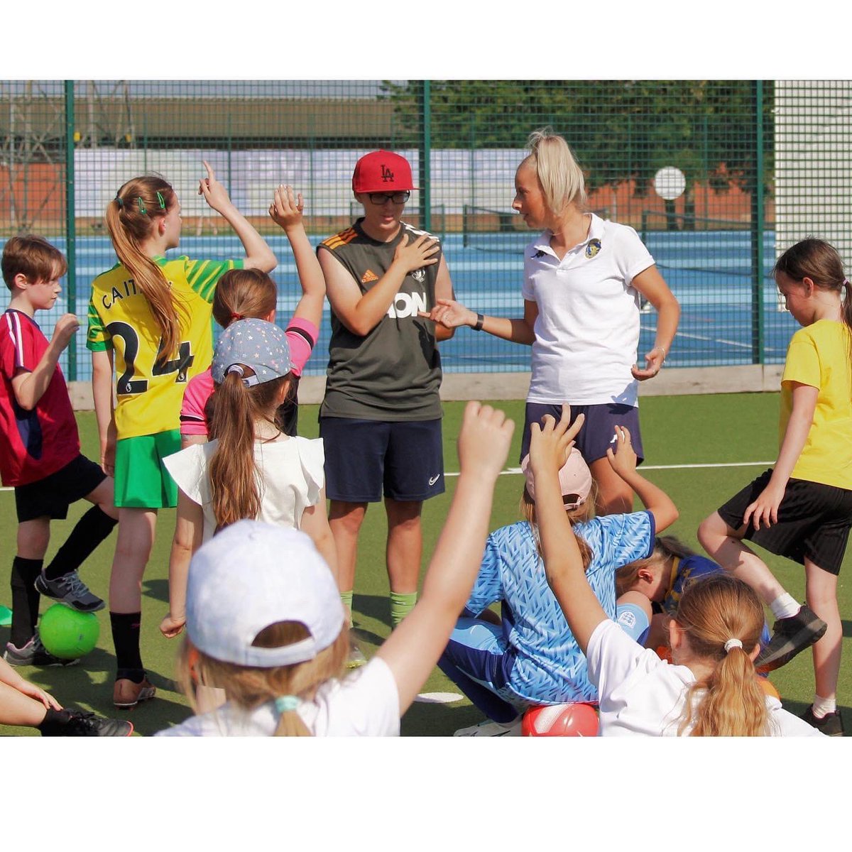 LinnetsintheCom's tweet photo. Get your first 2️⃣ weeks free‼️

Every Tuesday 
Lynnsport MUGA 
4:30pm-5:30pm 
Bring Astro/trainers &amp; a drink

To register interest please fill in the form below!

https://t.co/ndvMOxR9MZ

#wearelynnn #communityclub #nextgeneration #femalefootballers #wildcats #squad https://t.co/bpNpYxkeKL