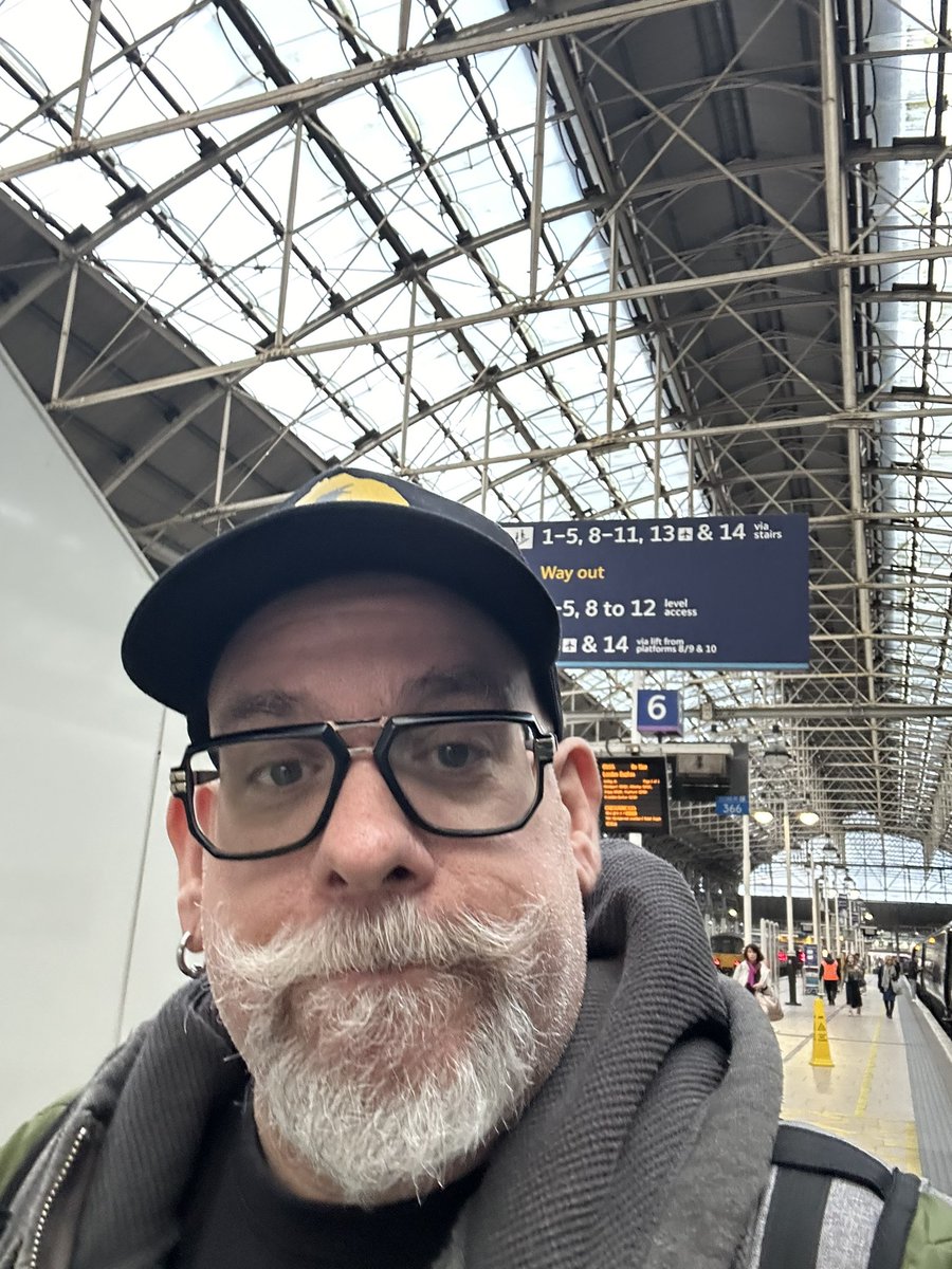 markdrew is now over at bsky dot social 🦋 tweet media