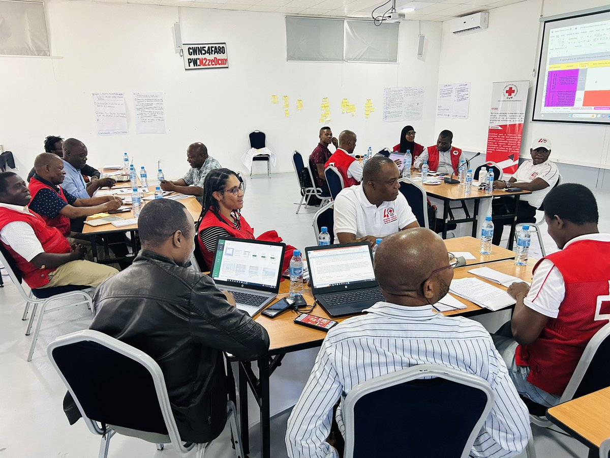 Grateful to see the week-long Preparedness for Effective Response (PER) assessment alongside CVM President. Inspired by the dedication of the NS to strengthen local preparedness capacities in cyclone-prone #Mozambique. CVM is empowered to ensure effective humanitarian assistance.