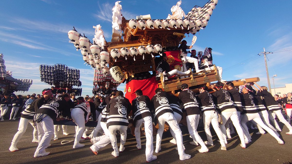 kenbou17047664's tweet photo. 令和5年10月22日
南河内郡河南町　白木地区　
サンヨーメディカル
平石
平石の祭り観たってや！其の弐 https://t.co/ETSj04fykY