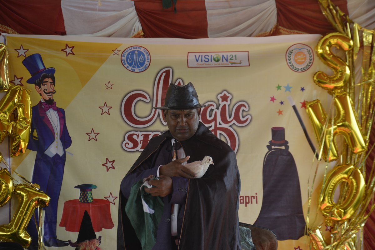 SLP_Vision21's tweet photo. We organised a wonderful Magic show for the stud students' of Mashal E Elm School. 

Students were very engaged and exhilarated to experience this show. 

They enjoyed every trick of the magician and keenly observed all the activities.
#slp #magic #magician #
#mashaleelm #engaged https://t.co/7mOzfPJ137
