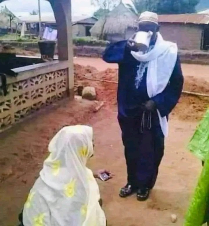 M_Saidou_Diallo's tweet photo. Bonne prière du vendredi.
Que la paix et la bénédiction divine soient toujours à nos chevets.
#Needi
#Ɗoftaare https://t.co/5BFeA2hUYS