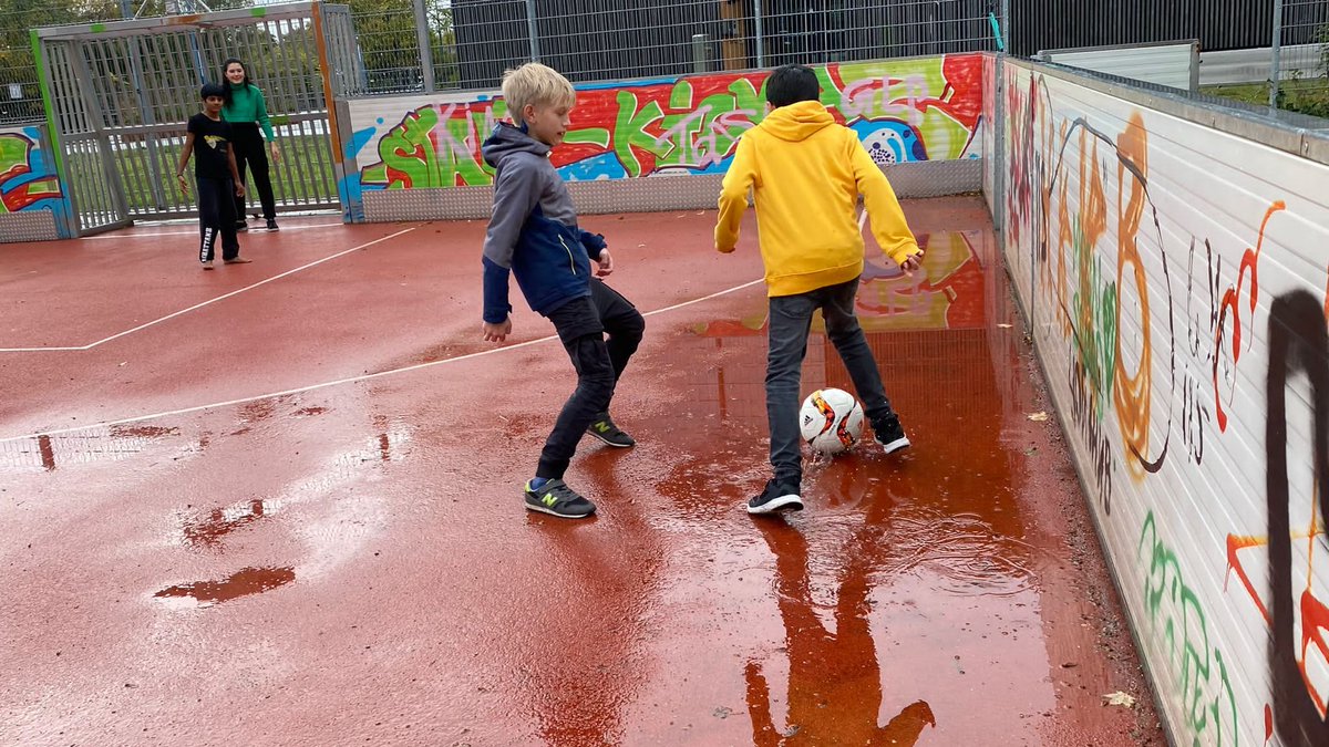 IBatHPC's tweet image. You want to play #football at our school? Great!
Join the club!

#IBatHPC #BelongEngageGrow #IB #sports #soccer #education #Heidelberg