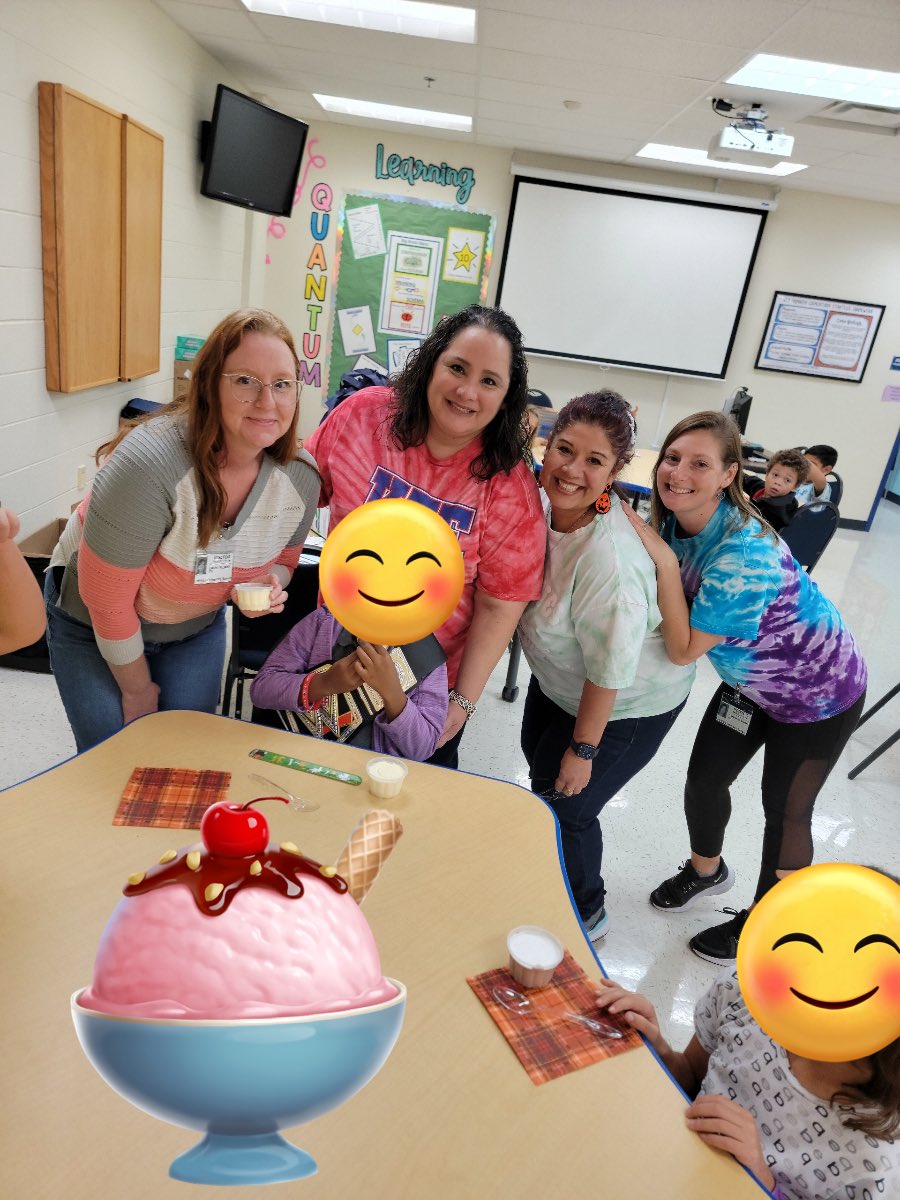 BrendaTGallardo's tweet photo. Weβre heading towards our fundraiser finish line!!! Thanks for the community support. Here is our state & country update! @KFColts @NISDFranklinES #KFEProud https://t.co/8QAoUe2TQc