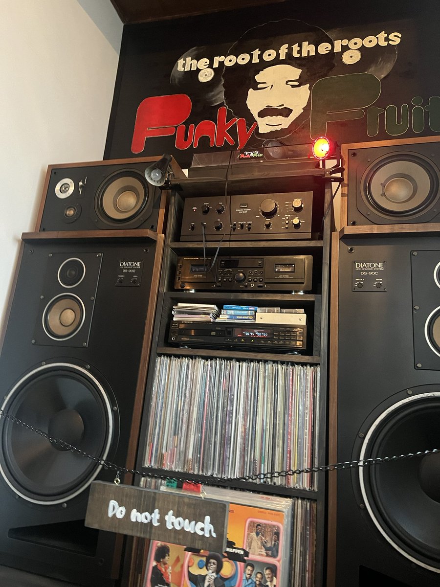 hiloshi_game's tweet image. 落ち着くぅ〜(* ´  ` *)ᐝ
今度は早く来てプレート食べるぞ

#室蘭  #古民家カフェ  #ROUNDWINDOW #FUNKYFRUIT