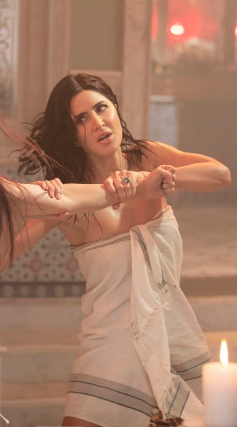 F9bF4MjbcAAKIZZ?format=jpg&name=900x900