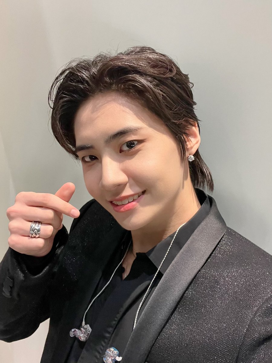 up10_ljh's tweet photo. I love, @Xiaos_UP10TION ♡ 
That's all. 
That's the tweet. https://t.co/C5HJvzPFGI