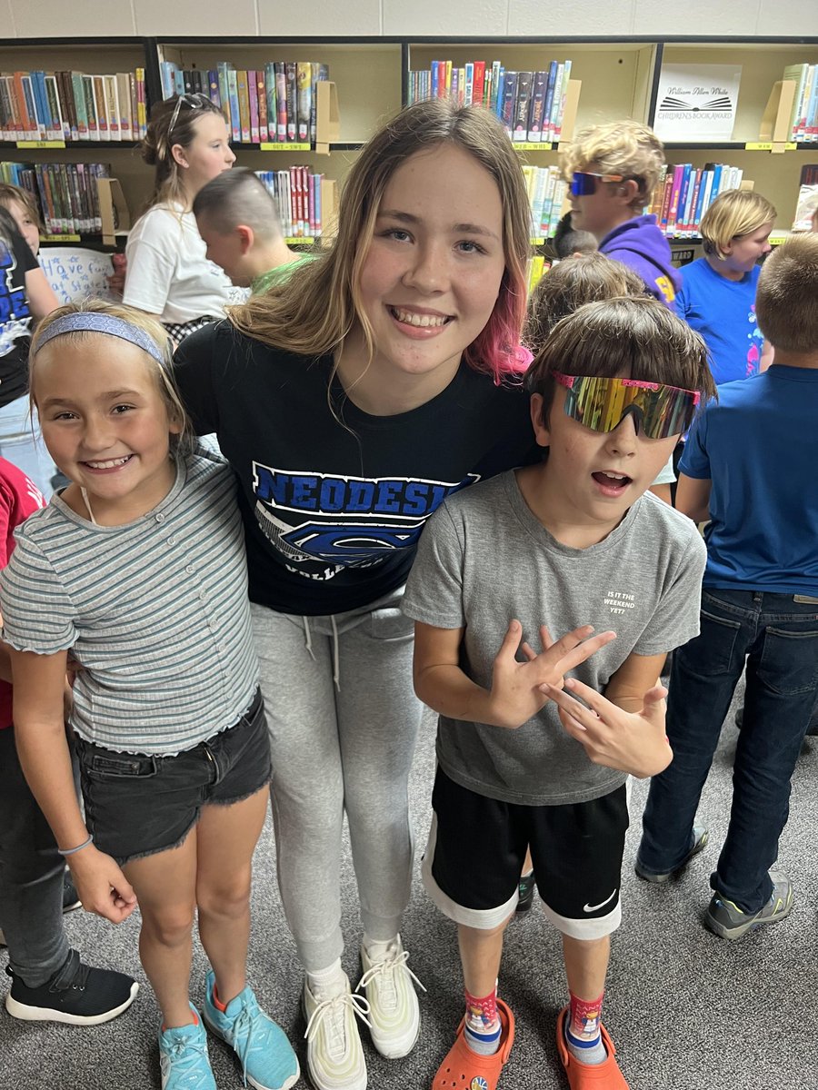 Stephanie tweet media