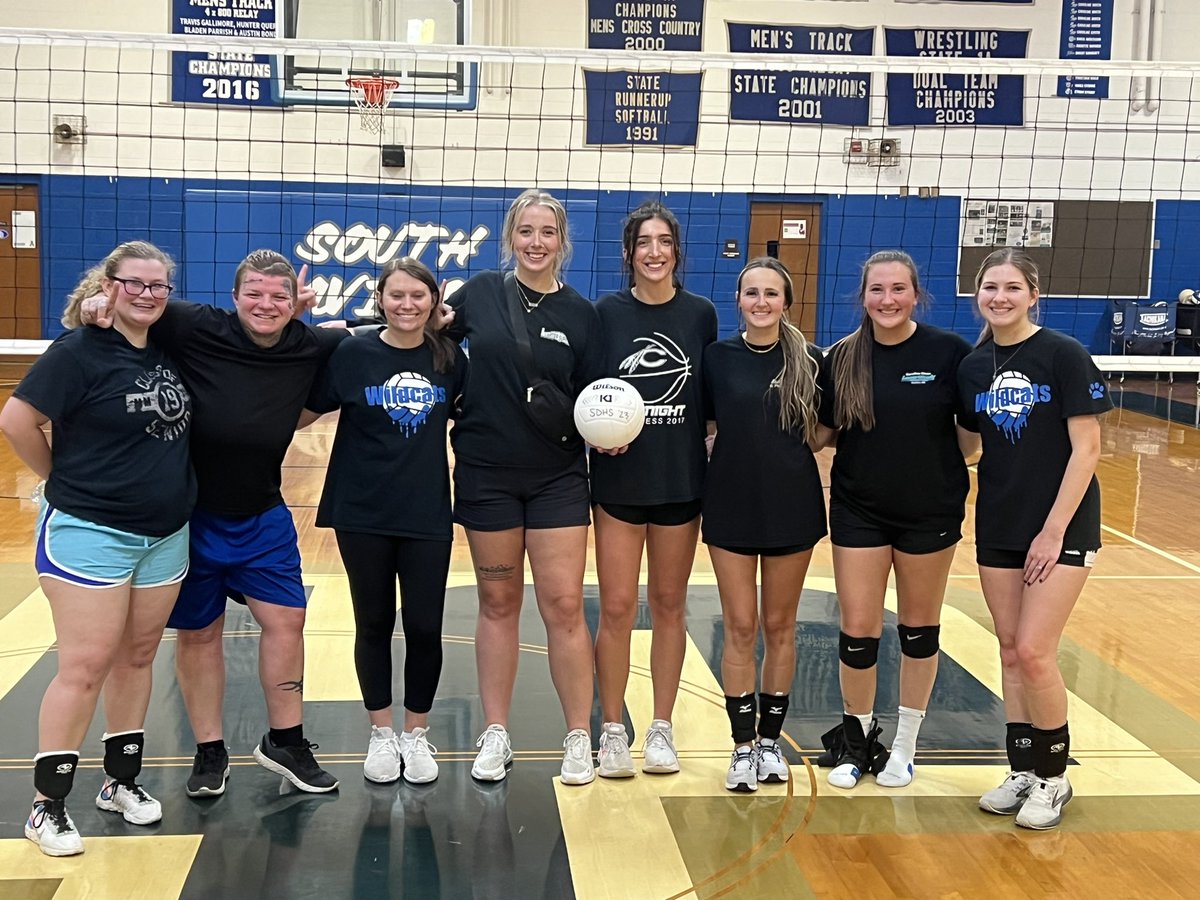 sdwildcatsports's tweet photo. We wrapped up the 2023 volleyball season last night with amazing Alumni volleyball games welcoming back our Wildcat Alums.  We had a great turnout and our boosters can’t wait to host the 2024 Alumni games next year.  We want to thank our Alumni &amp; the 2023 Wildcats. #WeAreWildcats https://t.co/ScAZSNeKBY