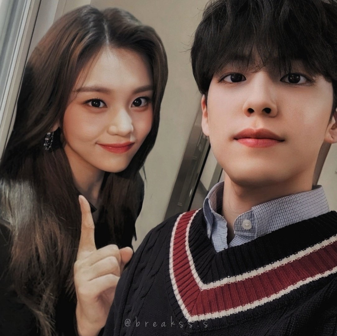 bubbletea_rlkma's tweet photo. #bunnyster
-you're always be my numero uno-
@bxgfess #ThreeYearsOfJoy #BXGFESS3rdAnniversary https://t.co/veiQ9UyPms