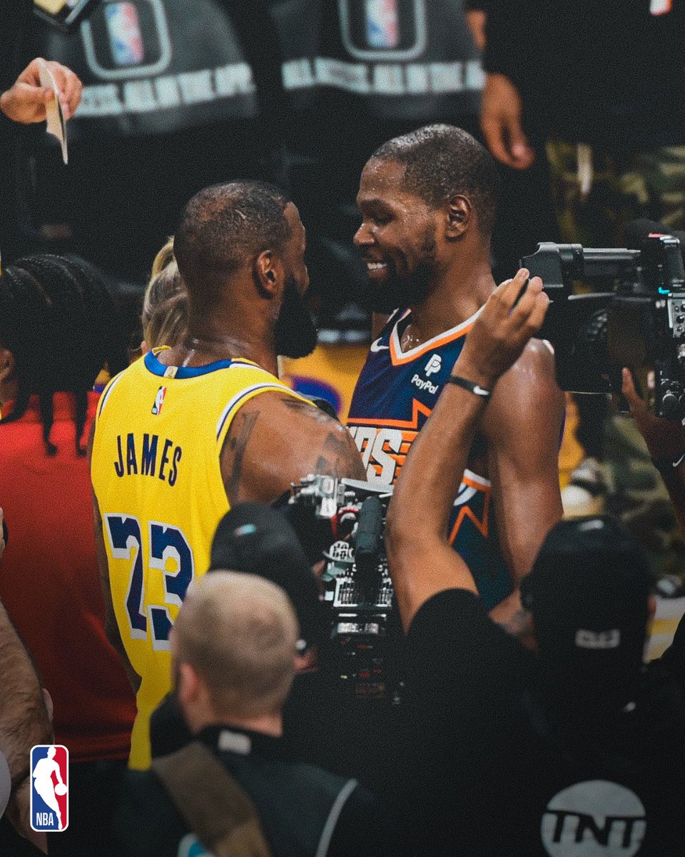 19 ans de lutte amicale
Et c est toujours un énorme kiff

Une rivalité sublime entre LeBron👑James &amp; Kevin🕷Durant