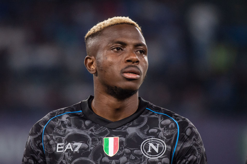 LivEchoLFC's tweet photo. A "great frost" has reportedly formed between Napoli forward Victor Osimhen and chairman Aurelio De Laurentiis as the Nigerian looks to decide his future.

https://t.co/cnqYkkdFYJ https://t.co/B2S3ncGIn0