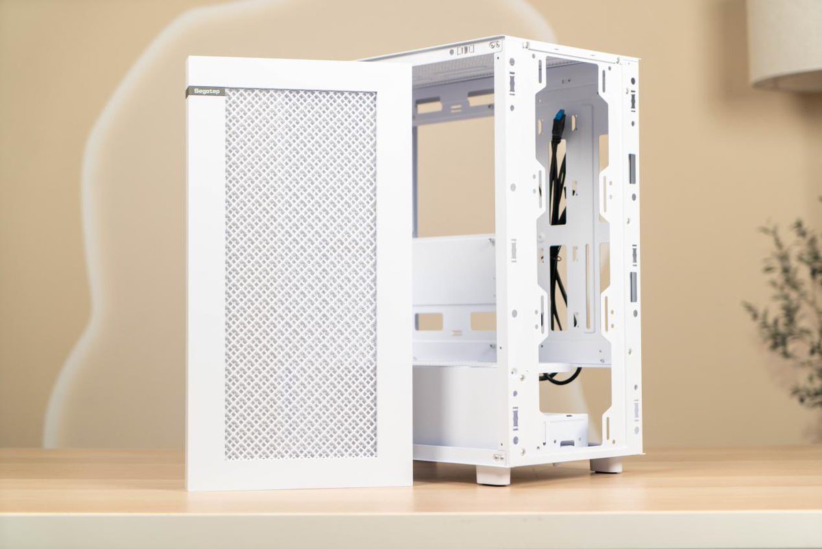 SegotepTech's tweet photo. To sum up the features for Endura 1 pc case: Wide, White, Wondrous
#widePCcase #widebodiedCase #pcBuild #PCsetup #gamingCase #gamerSetup #midTowerCase #pcSetup #Colorful https://t.co/lbVZibIc3F