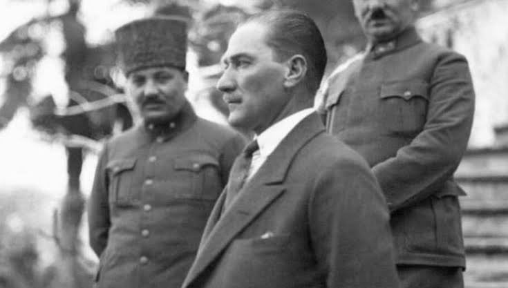 “Cumhuriyetimiz 100. Yaşında” demek için son 2️⃣ gün.. 🇹🇷 

#NeMutluTürkümDiyene