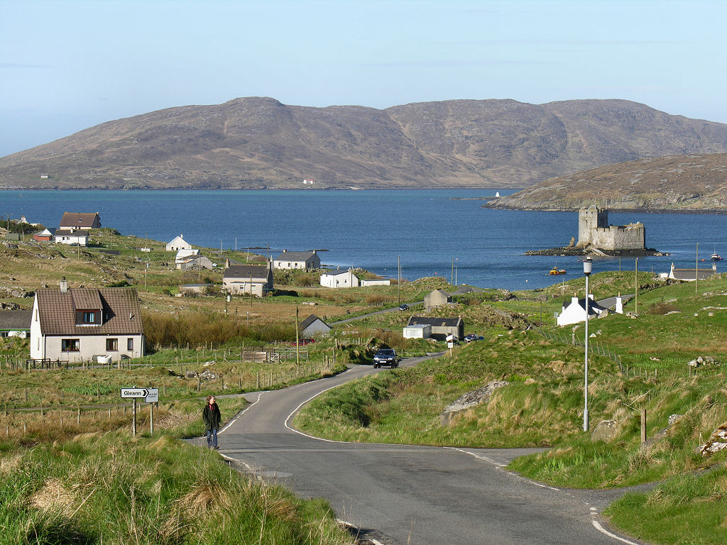 UndisScot's tweet photo. Castlebay, the village capital of the wonderful island of Barra in the Western Isles: complete with castle and bay. The story of Castlebay is deeply entwined with the stories of Clan MacNeil and of Kisimul Castle. More pics and info: https://t.co/SLlByC7iDb https://t.co/axzNJW3ks2