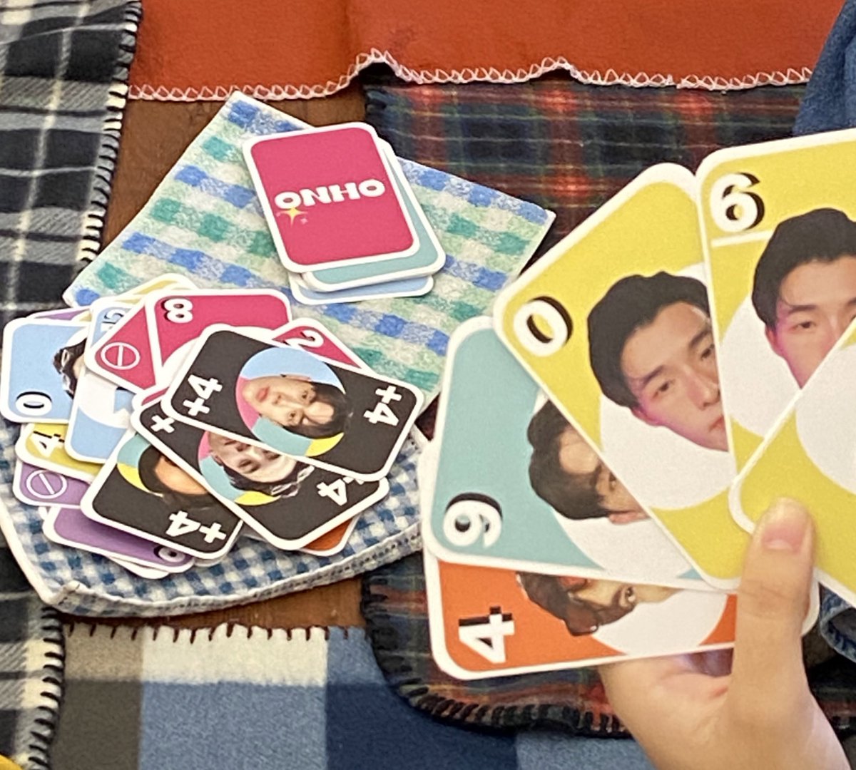 โอ้โน่หน้าพ้อกสี ได้เฉิดฉายกันอีกรอบทุกคนไปเล่นได้นะคับ
[รอบนี้พื้นหลัง/ขนาดถูกแล้ว ิิ]

#ourlovelycozyboysday 🧳🕰️🧣

date : 2-4 nov 2023
time : 2,3 nov 16:00 - 21:00 
            4 nov 12:00 - 20:00 
location : ไอติมหม้อไฟยศเส (บรรทัดทอง)