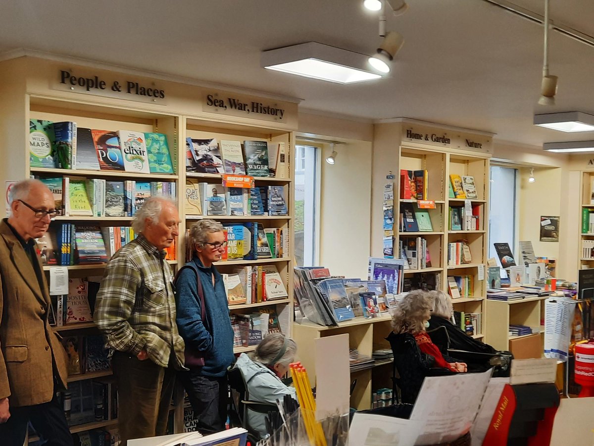 As promised here are some pictures from #RobinNoble 's talk yesterday afternoon in @UllapoolB about his new book #Undertheradianhill , published by @BirlinnBooks 
Also online here: ullapoolbookshop.co.uk/product/under-…