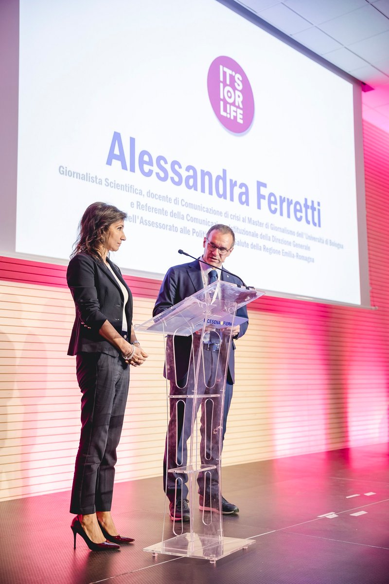 Sta per chiudersi ottobre, il mese dedicato alla prevenzione del tumore al seno. Si chiude il mese dedicato, ma non l'impegno verso la prevenzione e la sensibilizzazione per la prevenzione.
Qui alla Convention IOR #vicinoachisoffre #insiemeachicura #istitutooncologicoromagnolo