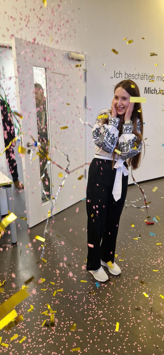 SFKirschgroup (@sfkirschgroup) on Twitter photo Big congratulations to Anastasiia on her thesis defense!🎓She marks the 30th PhD student in our group to achieve this milestone.🎉🍒 #phdlife #graduation #PhDone
<a href="/FK4_BUW/">Fk4_UniWuppertal</a>
<a href="/BUW_Chem_Bio/">BUW-Chemistry&Biology</a>
<a href="/Uni_Wuppertal/">Bergische Universität Wuppertal</a> Big congratulations to Anastasiia on her thesis defense!🎓She marks the 30th PhD student in our group to achieve this milestone.🎉🍒 #phdlife #graduation #PhDone
<a href="/FK4_BUW/">Fk4_UniWuppertal</a>
<a href="/BUW_Chem_Bio/">BUW-Chemistry&Biology</a>
<a href="/Uni_Wuppertal/">Bergische Universität Wuppertal</a>