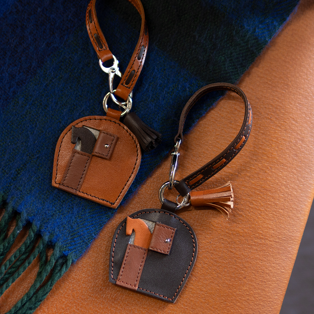 ソメスサドル エフフォーリアの馬顔＆馬メンコキーホルダー