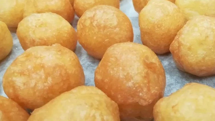 🍴 Campaña de Buñuelos y Huesos de Santo

Las más de 600 pastelerías de la <a href="/ComunidadMadrid/">Comunidad de Madrid</a> venderán más de 465.000 kilos de dulces tradicionales durante estas fechas, según datos estimativos de <a href="/AsempasMadrid/">ASEMPAS</a> 

🔗Noticia completa: bit.ly/49897Xc