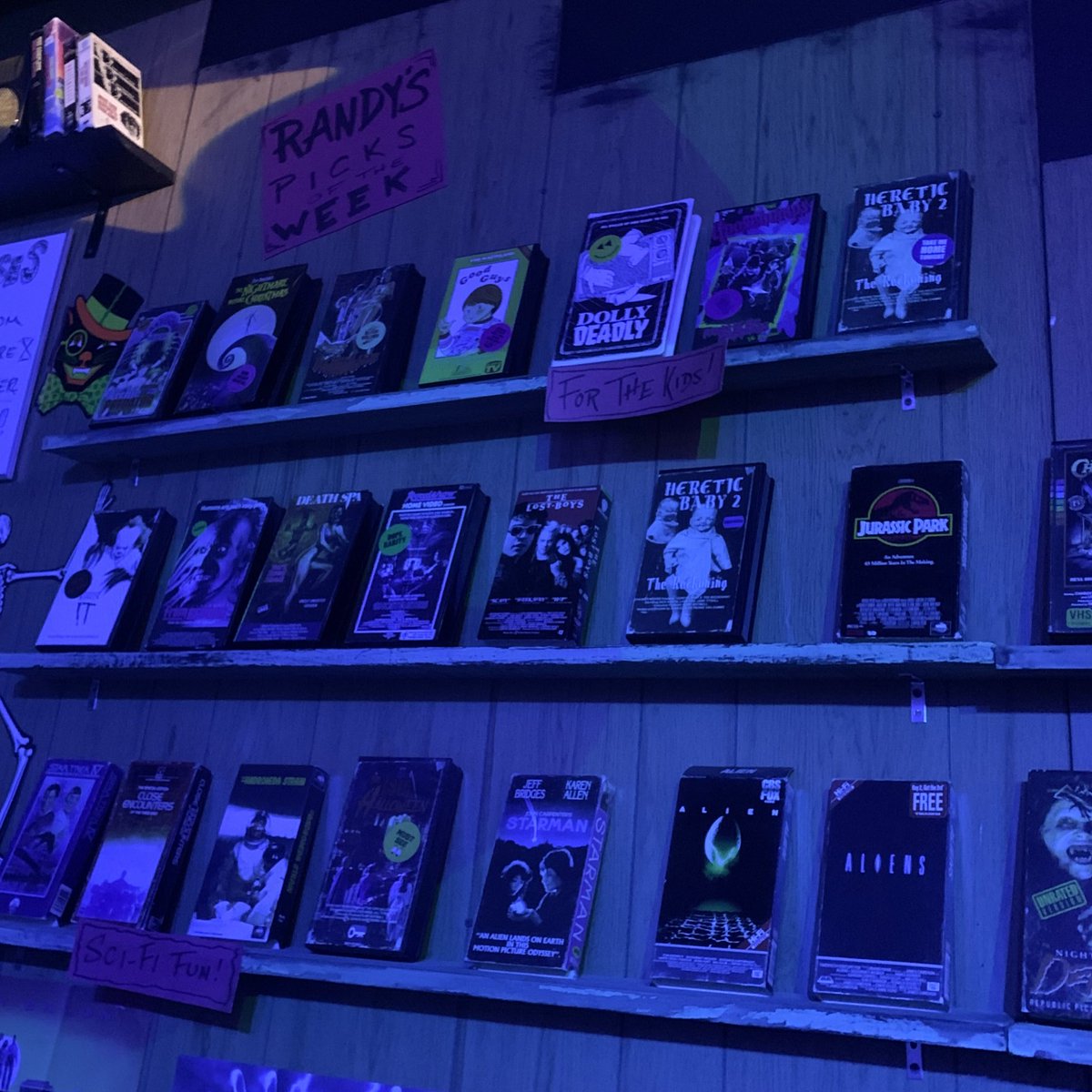caboostergold's tweet photo. saw this tonight. life has been changed. thank you for this spooky treat @majesticrep  👻🔪 https://t.co/QbA7Z2OhVL