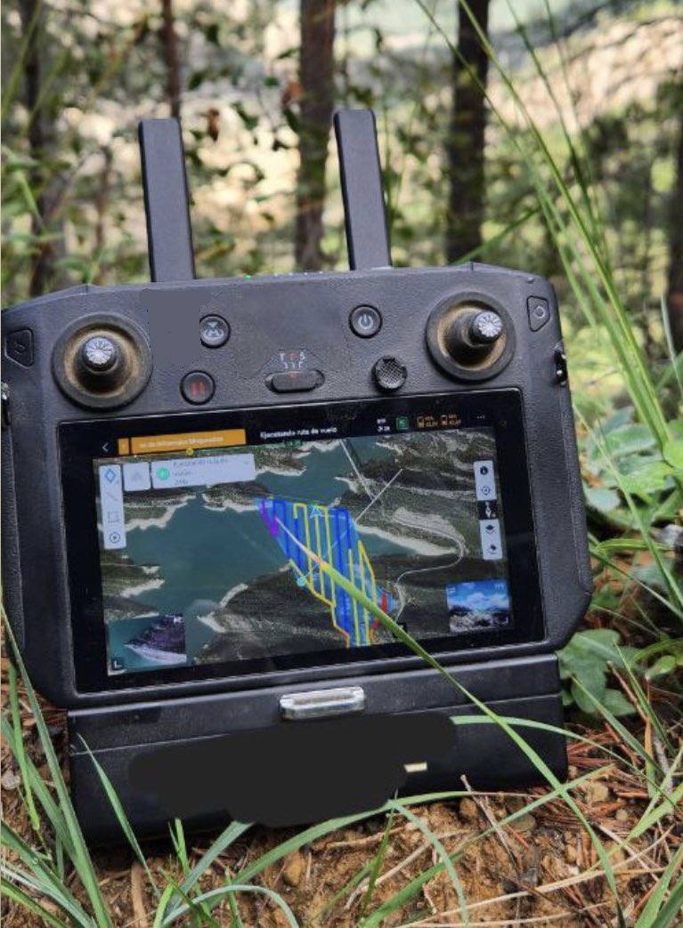 acg_drone's tweet image. A vista de pájaro 🦅 comprobando el estado de los embalses, desde aquí podemos detectar cualquier defecto o anomalía. ¿Queréis ver el resultado? ❤️ 

#acgdrone #dronestragram #estadodeembalses #embalsesdeespaña