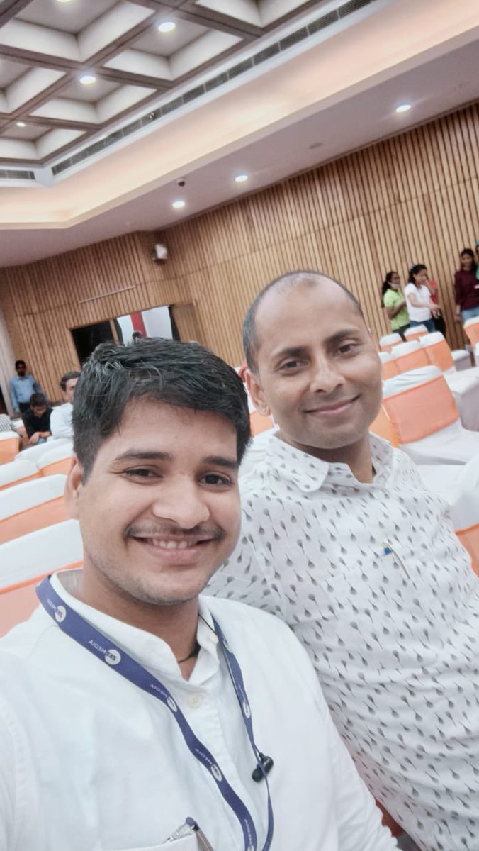 NavneetSinghoff's tweet photo. @AnujBajpai_ जन्मदिन की हार्दिक शुभकामनाएं भाई 
💐🎂

Happy Birthday Anuj Bajpai
#HBDanujbajpai https://t.co/S7J0OtujTV