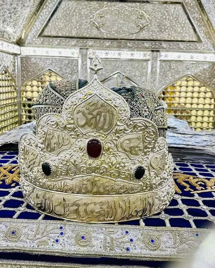 یَا شَیخ عَبدُالقَادِر جِیلانِیؓ شَيْئًا لِلّٰـــــــہ 🌹
غوثِ اعظم امِامُ التُّقٰی والنُّقٰی جلوۂ شانِ قُدرت پہ لاکھوں سَلام 
بغداد کے شہنشاہ، پیروں کے پیر غوثِ اعظم دستگیر رَحْمَۃُ اللہِ عَلَیْہِ کے چاہنے والوں کو بڑی گیارہویں شریف  مبارک ہو
#ShaykAbdulQadirTheTruthful