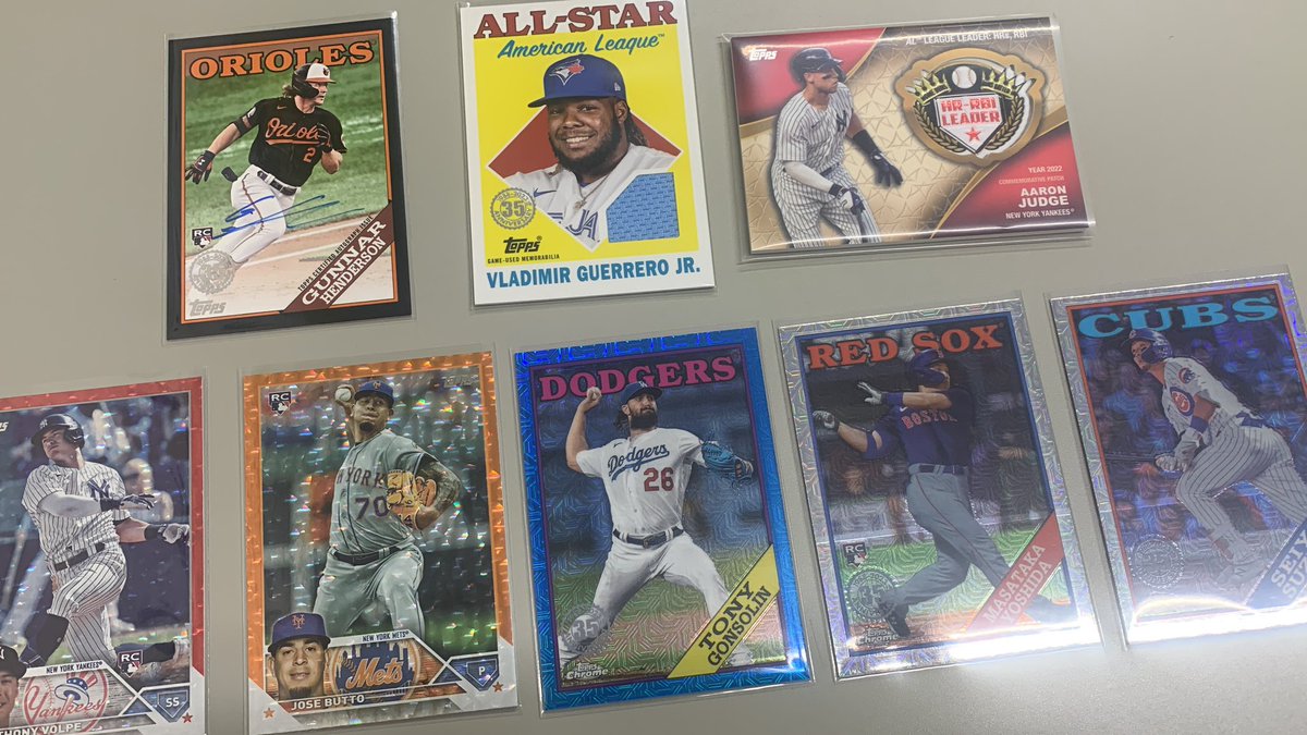 wasaosan030's tweet image. 〜結果発表〜

目立つところを抜粋。

・トッパー　
イチロー
・オート
GUNNAR HENDERSON 199シリ
・レリック
GUERRERO JR.オールスター
AARON JUDGE
・199シリ
ANTHONY VOLPE
・299シリ
JOSE BUTTO
・シルバーパック
TONY GONSOLIN 150シリ
吉田正尚
鈴木誠也

ええ感じです。

#topps
#topps2023